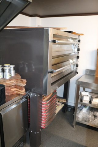 999403-26 Restaurant near Ske-å C sold for relocation or continued operation