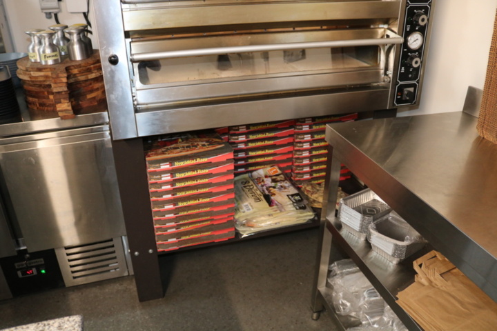 999403-28 Restaurant near Ske-å C sold for relocation or continued operation