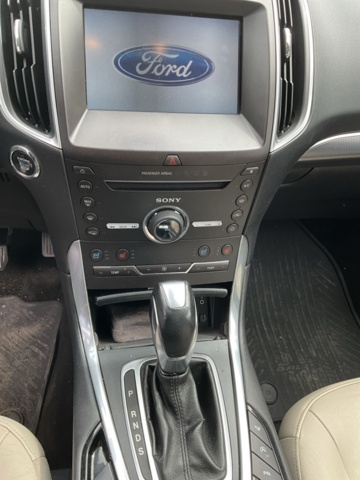 1121566-12 Ford Galaxy -2016