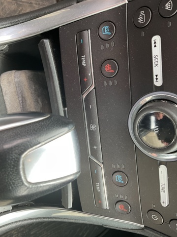 1121566-14 Ford Galaxy -2016