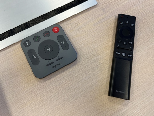 1132156-11 Smart-TV 85" 4K & konferensutrustning