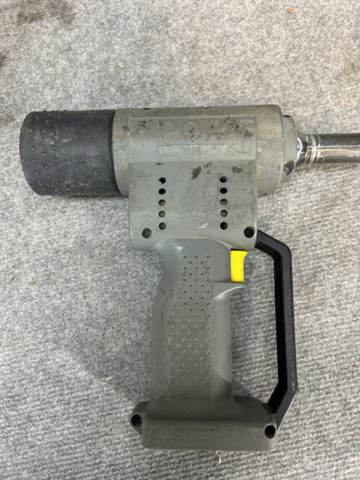 1192666-2 Pop MCS5800 Pop rivet machine