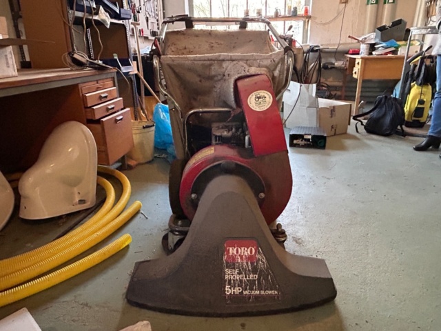 1144567-3 Leaf blower Toro 5HP Vacuum Blower
