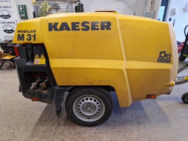 1151120-2 Compressor on trailer - Kaeser Mobilar M31