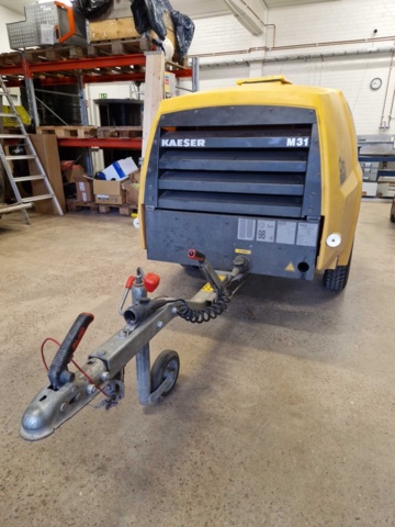 1151120-3 Compressor on trailer - Kaeser Mobilar M31