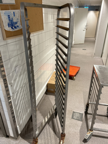 1192677-7 Samling med kantinvagnar