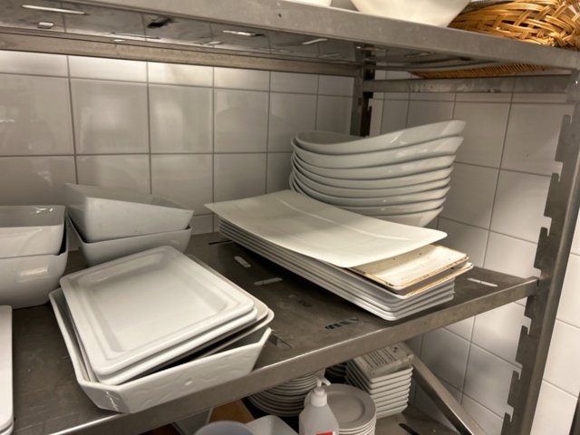 1192690-19 Collection of commercial kitchen equipment