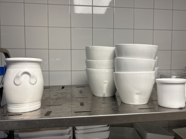 1192690-21 Collection of commercial kitchen equipment