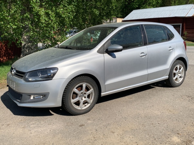 1068337-1 Volkswagen Polo 1.4 -2011