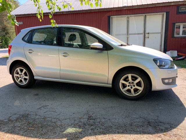 1068337-5 Volkswagen Polo 1.4 -2011