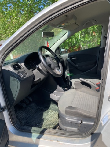 1068337-22 Volkswagen Polo 1.4 -2011