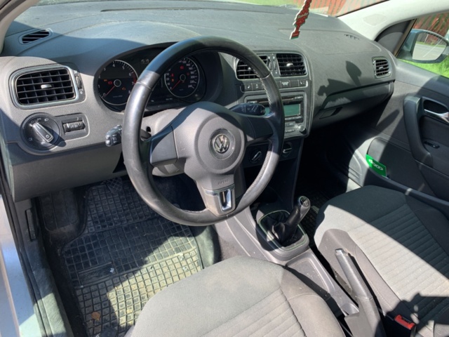 1068337-24 Volkswagen Polo 1.4 -2011