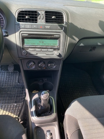 1068337-28 Volkswagen Polo 1.4 -2011