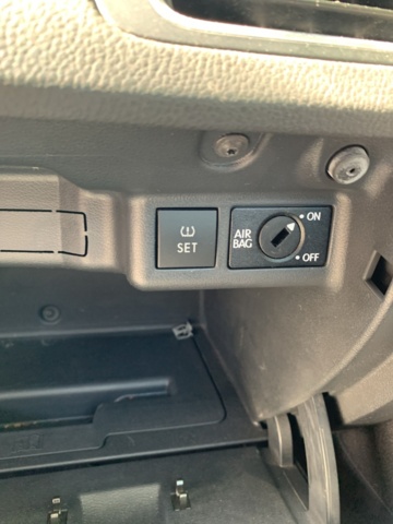 1068337-29 Volkswagen Polo 1.4 -2011