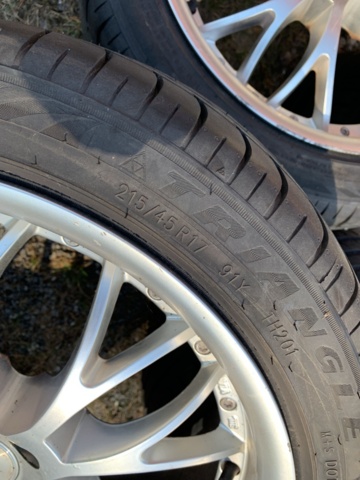 1068337-32 Volkswagen Polo 1.4 -2011