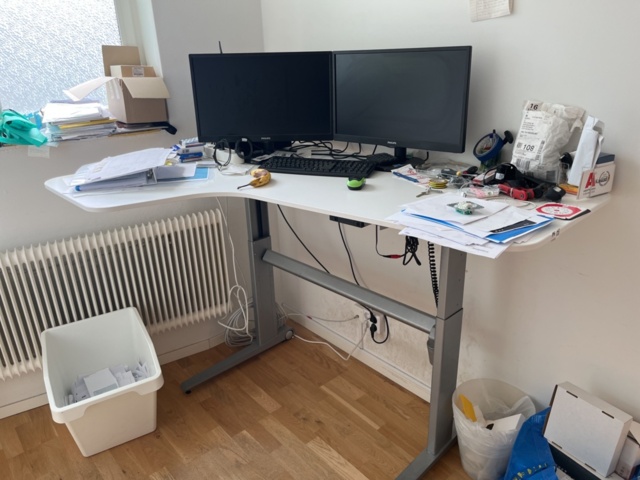 1191502-1 Office furniture & electronic equipment