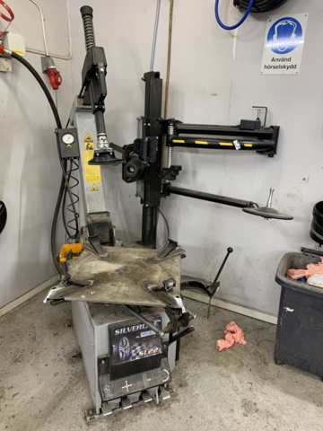 1068408-1 Automatic tire changer Giuliano SL22 PRO -2019