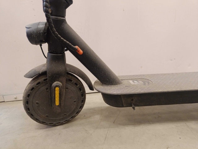 1129976-9 Electric kick bike E-Wheels ES2 V2