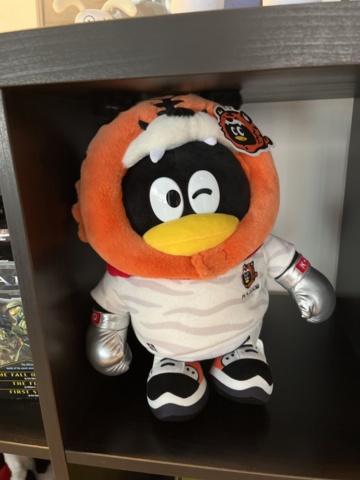 1132198-8 Collection of various collectibles/decorative items