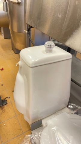 1212773-4 WC-stol barn, Gustavsberg