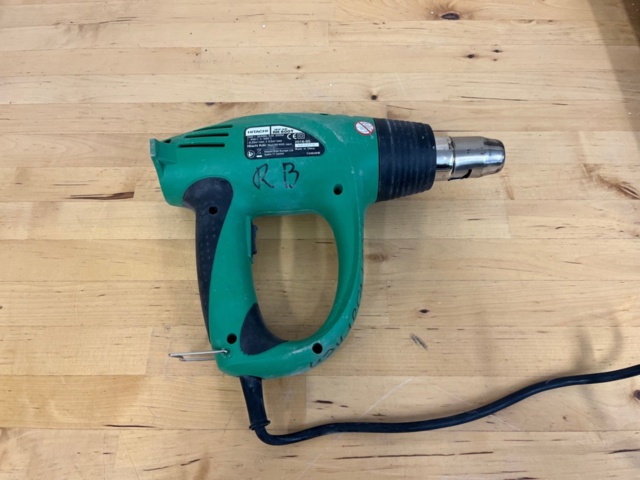 1140492-4 Hitachi heat gun with accessories