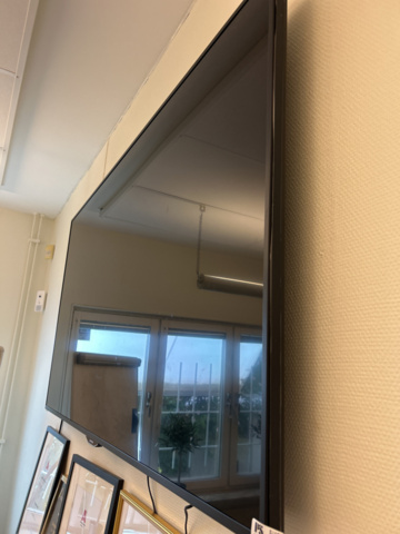 1192702-2 TV 65" incl. wall bracket Digihome