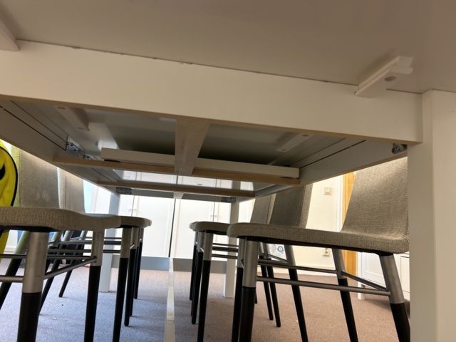 1192703-14 Office furniture / Conference room