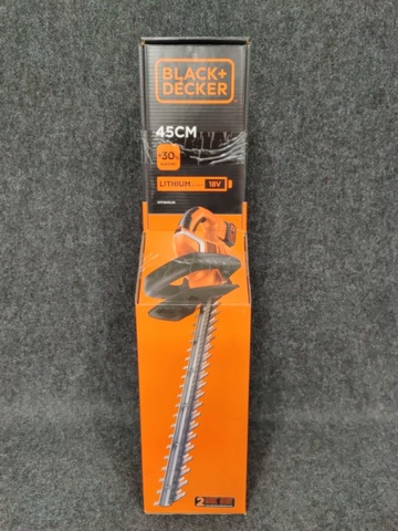 1213352-1 Häcksax Black & Decker GTC1845L20-QW 18V