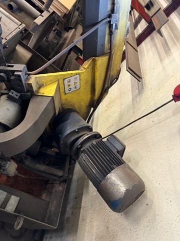 1211459-14 Band saw FMB