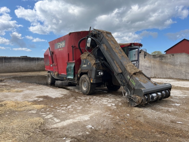 1191407-25 Full feed wagon mixer - RMH Turbomix 30 Gold