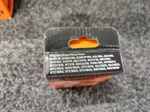 1213366-2 Quick charger Black & Decker BDC2A-QW & Battery Black & Decker BL2018-XJ 18V 2.0 Ah