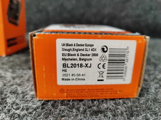 1213366-3 Quick charger Black & Decker BDC2A-QW & Battery Black & Decker BL2018-XJ 18V 2.0 Ah