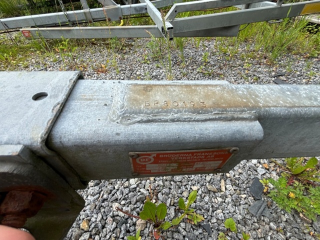 1134582-16 Quicksilver 410 boat with Fågelsta barge.