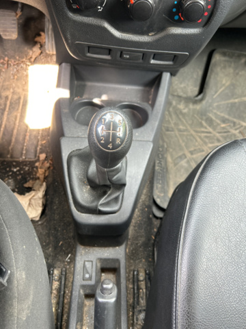 1192722-15 Dacia Dokker Express -2018