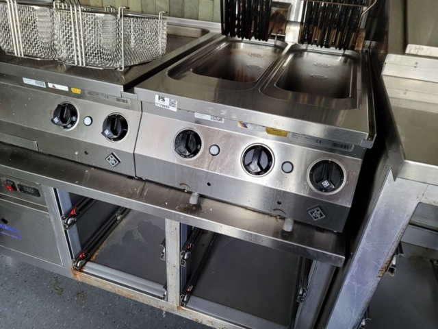 1179803-4 MKN Fryer&Steekboard/Kema Blue Line Freezer door