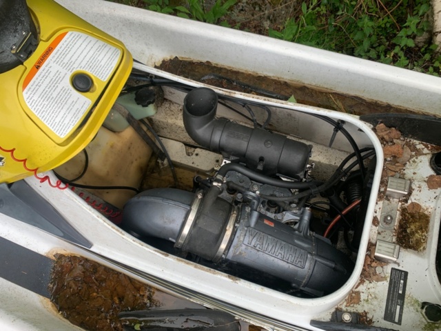 1134583-5 Yamaha GP760 WaveRunner vattenskoter