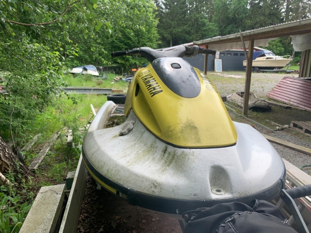 1134583-8 Yamaha GP760 WaveRunner vattenskoter