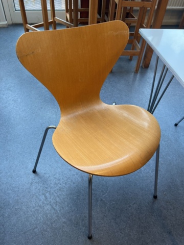 1178839-3 Collection with tables & chairs - Fritz Hansen