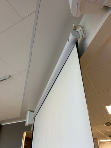 1178844-4 Projector, screen, microphone & speakers and more - Epson EB-2265U