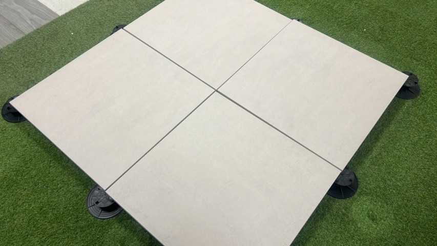 1214429-3 Outdoors, Cold Cement clicks 50 sq.m