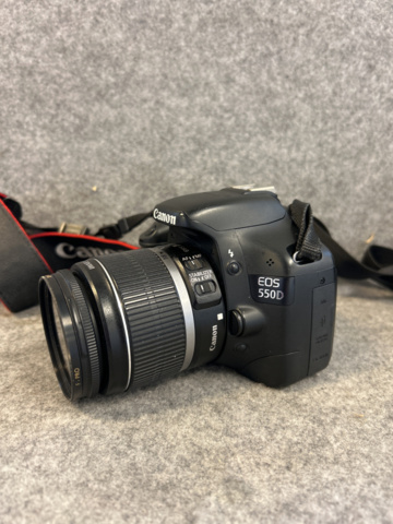 1153446-2 System camera Canon