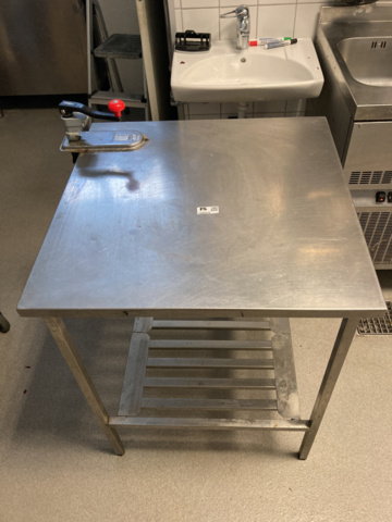 1200375-2 Relief bench