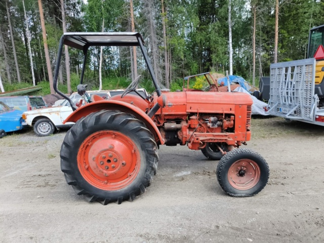 1129449-2 Vintage tractor Volvo T22 - 1949 Repair object