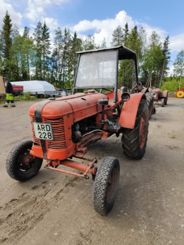 1129449-7 Vintage tractor Volvo T22 - 1949 Repair object