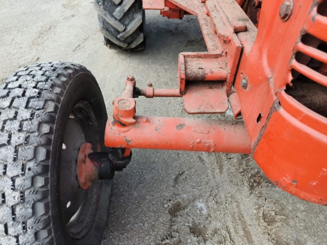 1129449-11 Vintage tractor Volvo T22 - 1949 Repair object