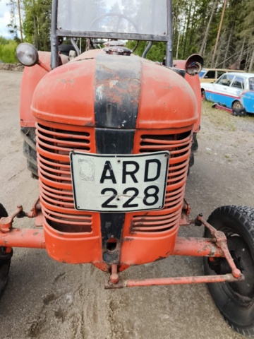 1129449-12 Vintage tractor Volvo T22 - 1949 Repair object