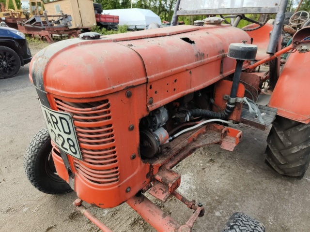 1129449-13 Vintage tractor Volvo T22 - 1949 Repair object