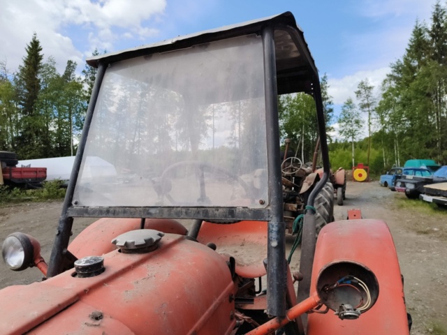 1129449-22 Vintage tractor Volvo T22 - 1949 Repair object