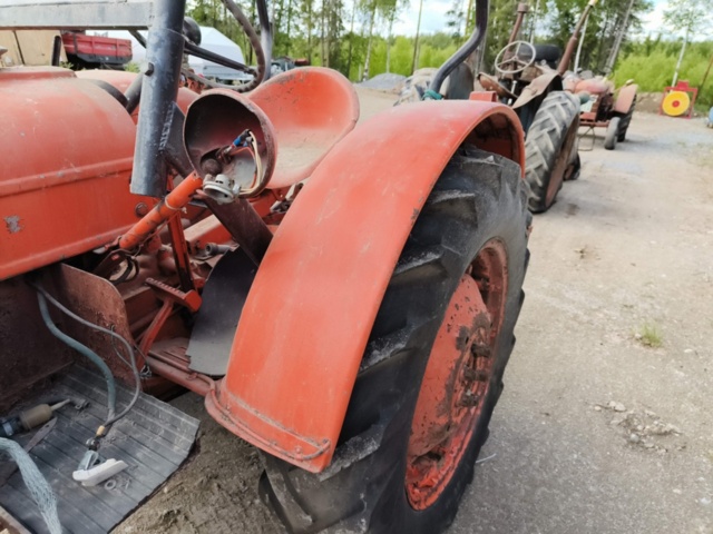 1129449-23 Vintage tractor Volvo T22 - 1949 Repair object