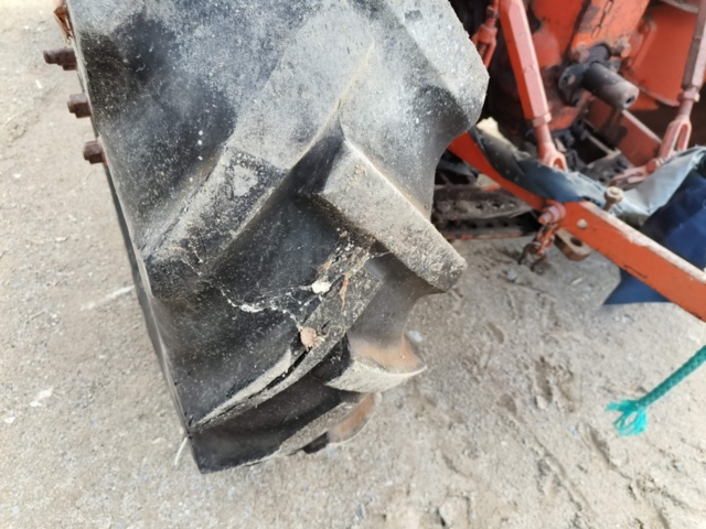 1129449-25 Vintage tractor Volvo T22 - 1949 Repair object